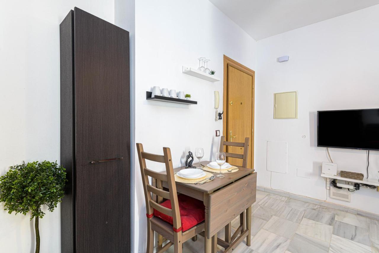 Wintowinrentals Coqueto Apartamento En El Centro De Malaga Exterior photo
